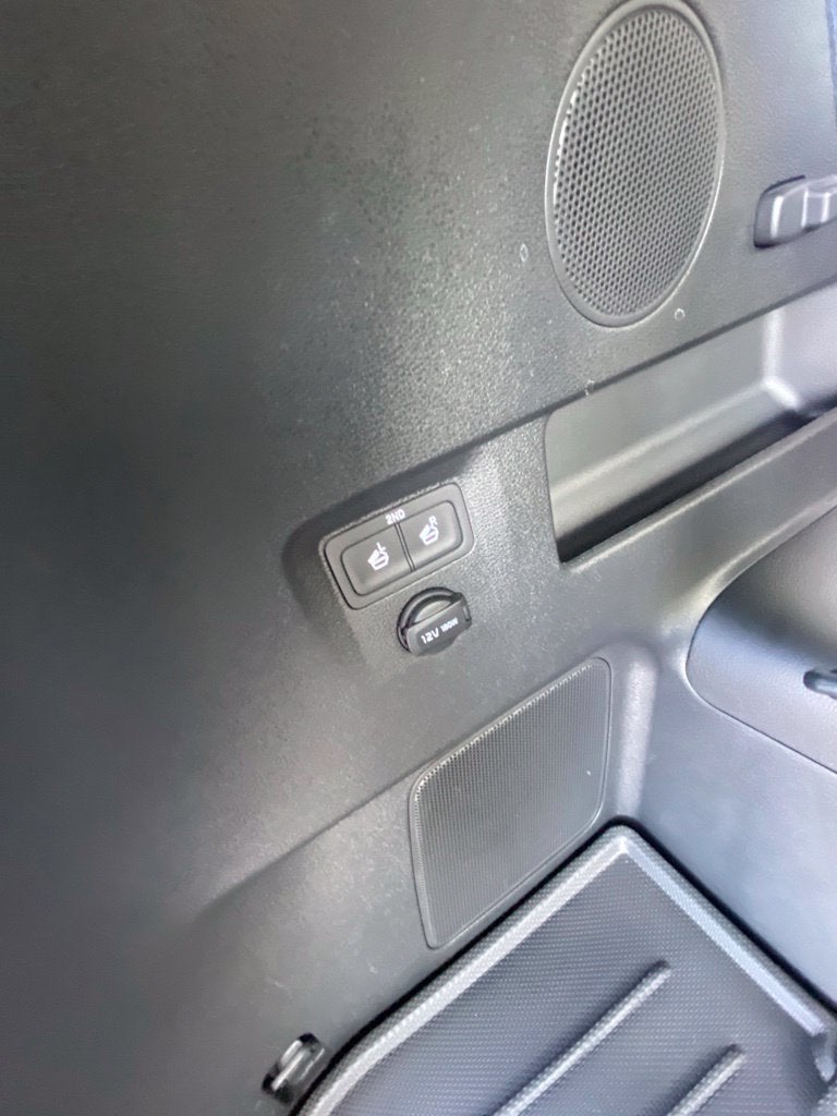 2024 Kia Telluride SX-Prestige X-Line HEATED AND COOLED SEATS / LEATHER / DUAL MOONROOF