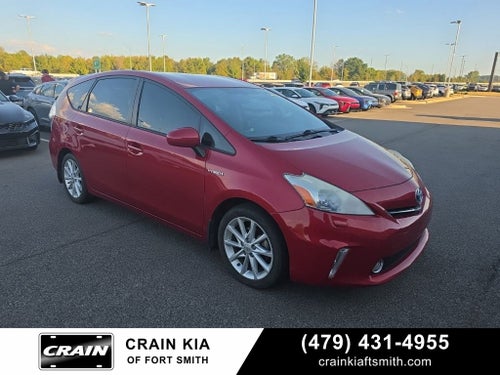 2013 Toyota Prius v Five HEATED SEATS / NAV