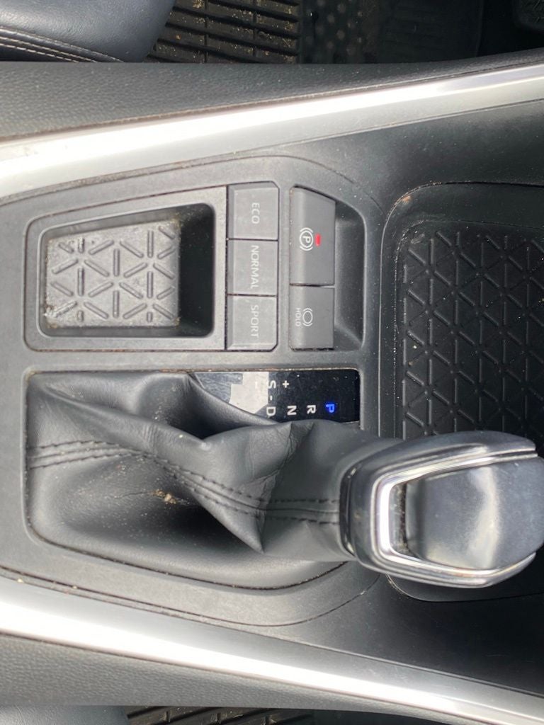 2021 Toyota RAV4 XLE Premium CLEAN CARFAX / ONE OWNER / MOONROOF