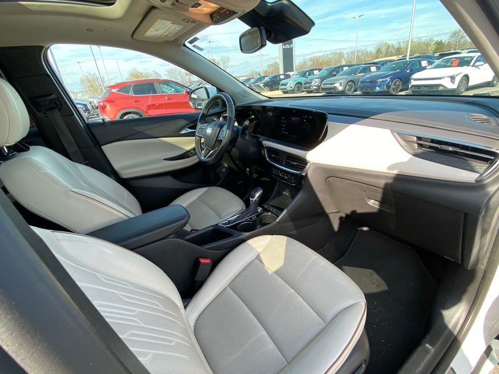 2024 Buick Encore GX Avenir MOONROOF / BOSE AUDIO / HEATED SEATS