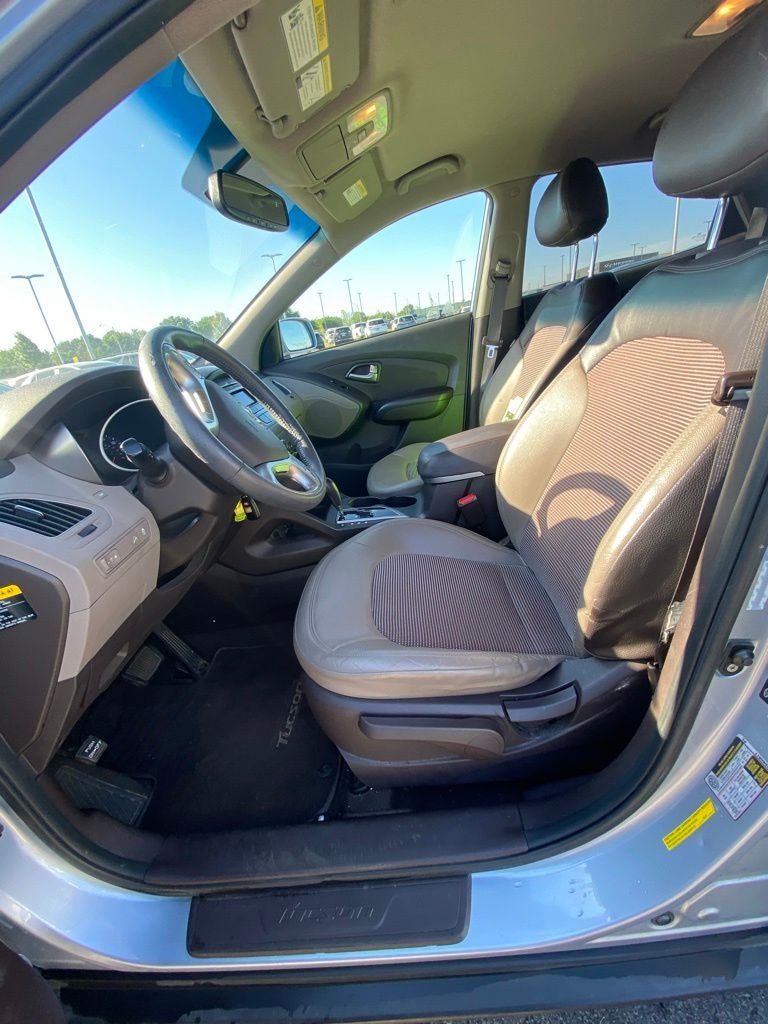 2012 Hyundai Tucson GLS LOW LOW PAYMENTS