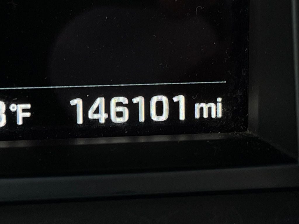 2017 Hyundai Santa Fe Limited Ultimate AWD / MOONROOF / HEATED SEATS