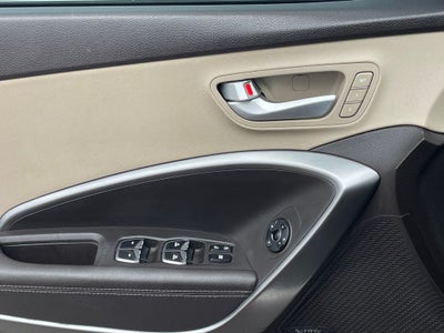 2017 Hyundai Santa Fe Limited Ultimate AWD / MOONROOF / HEATED SEATS