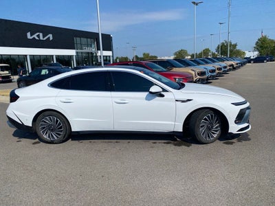 2025 Hyundai Sonata Hybrid Limited MOONROOF / NAV / ONE OWNER / HEATED SEATS