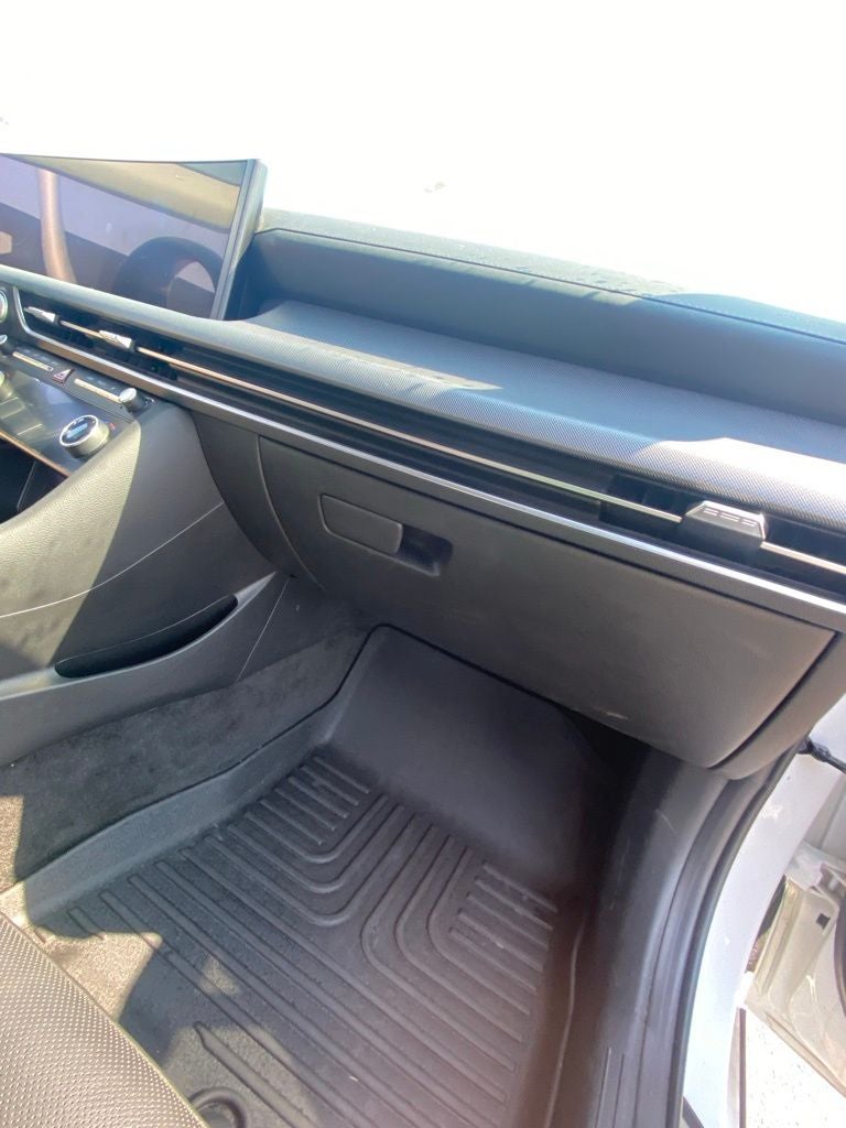 2025 Hyundai Sonata Hybrid Limited MOONROOF / NAV / ONE OWNER / HEATED SEATS