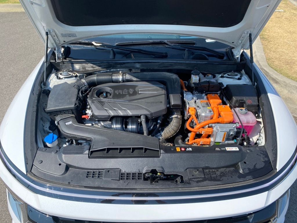 2025 Hyundai Sonata Hybrid Limited MOONROOF / NAV / ONE OWNER / HEATED SEATS
