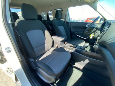 2024 Kia Soul LX ONE OWNER / CLEAN CARFAX