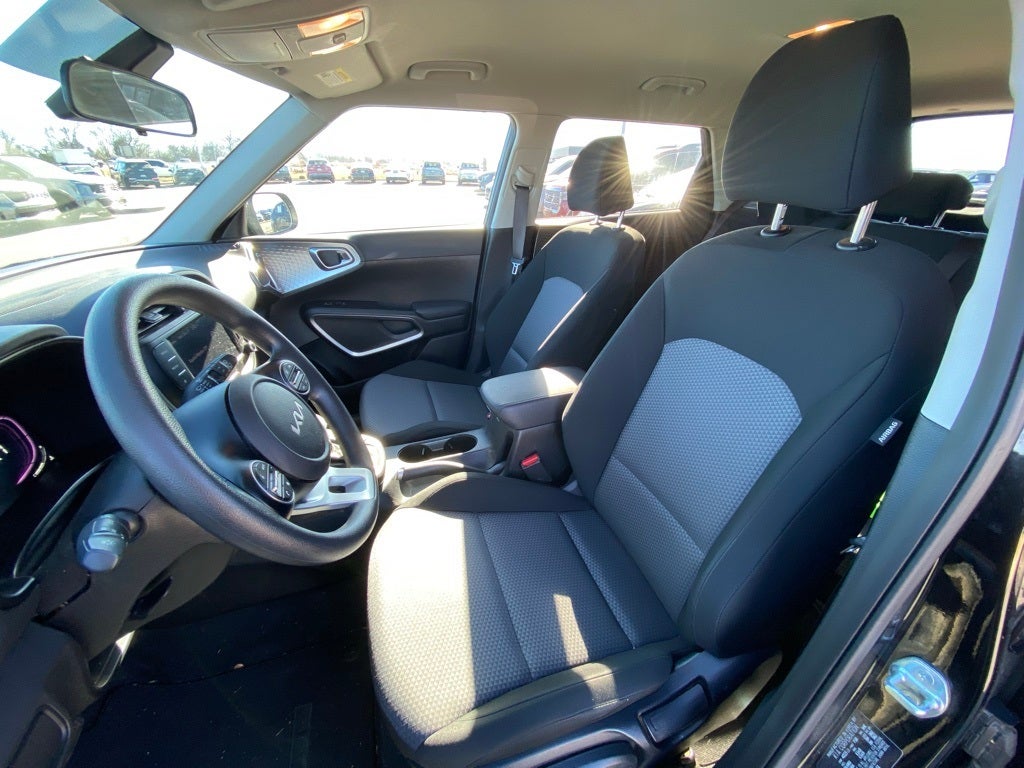 2023 Kia Soul LX CPO / ONE OWNER