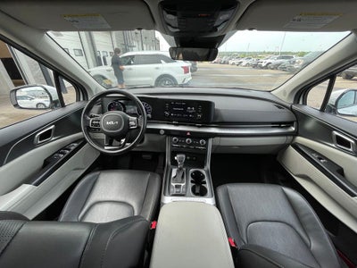 2024 Kia Carnival LX ONE OWNER / CLEAN CARFAX