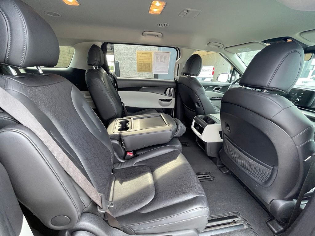 2024 Kia Carnival LX ONE OWNER / CLEAN CARFAX