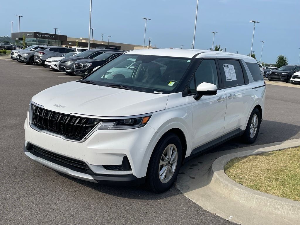 2024 Kia Carnival LX