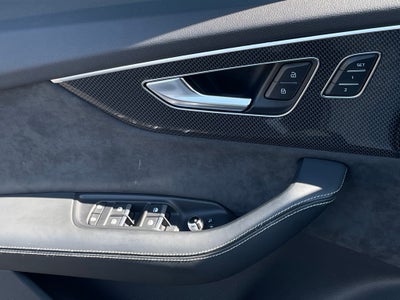 2022 Audi SQ7 MOONROOF / LEATHER / HEATED SEATS quattro