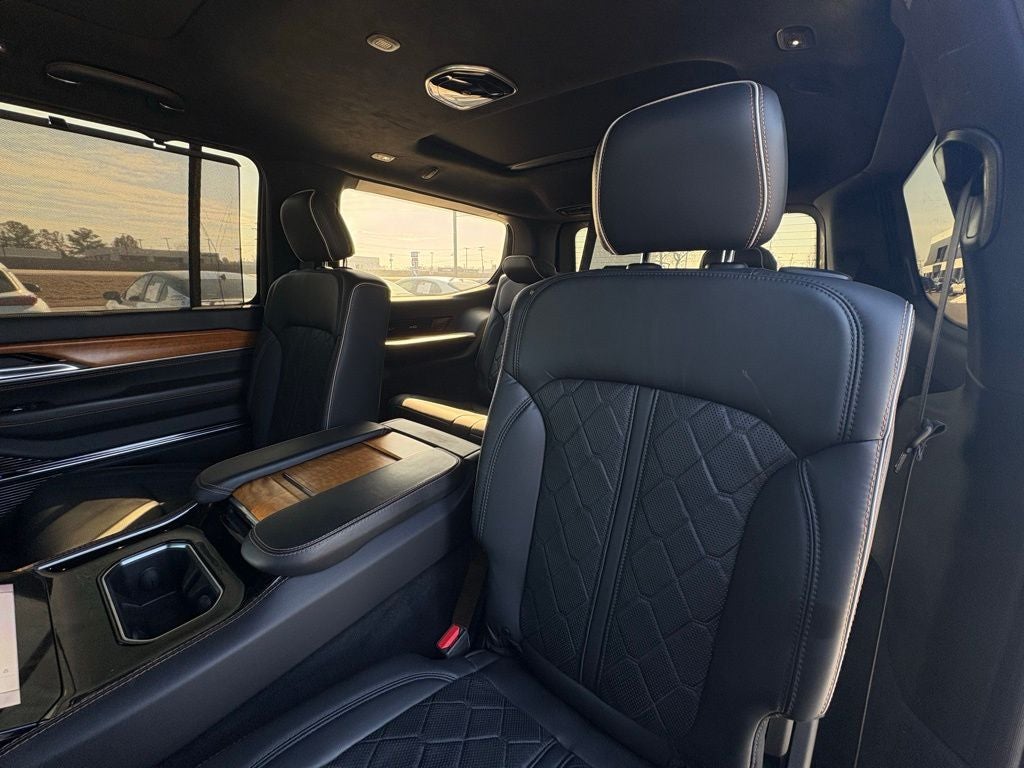 2022 Jeep Grand Wagoneer Series III