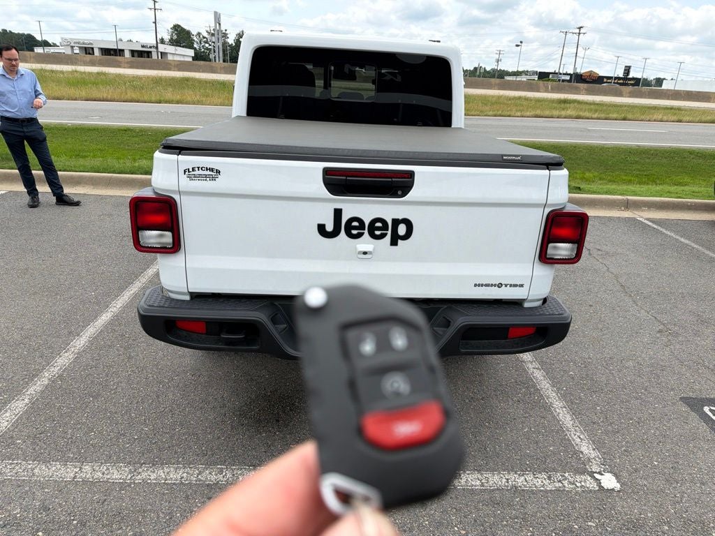 2025 Jeep Gladiator High Tide