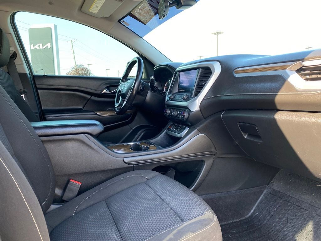 2020 GMC Acadia SLE
