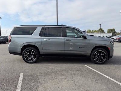 2023 Chevrolet Suburban RST