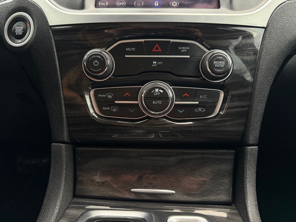 2022 Chrysler 300 Touring