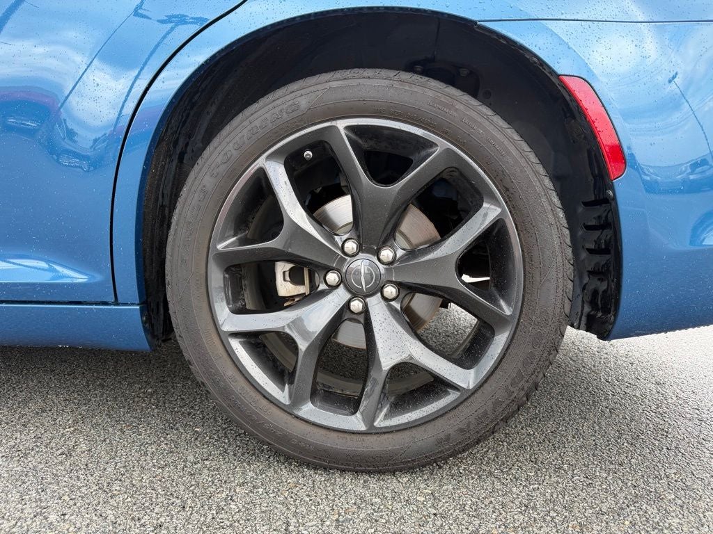 2022 Chrysler 300 Touring