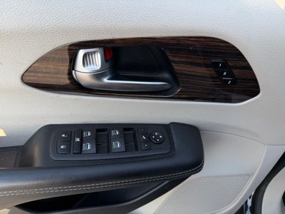 2023 Chrysler Pacifica Hybrid Limited