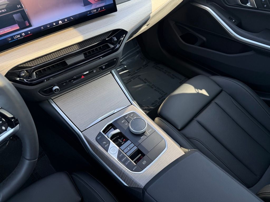 2025 BMW 3 Series 330i