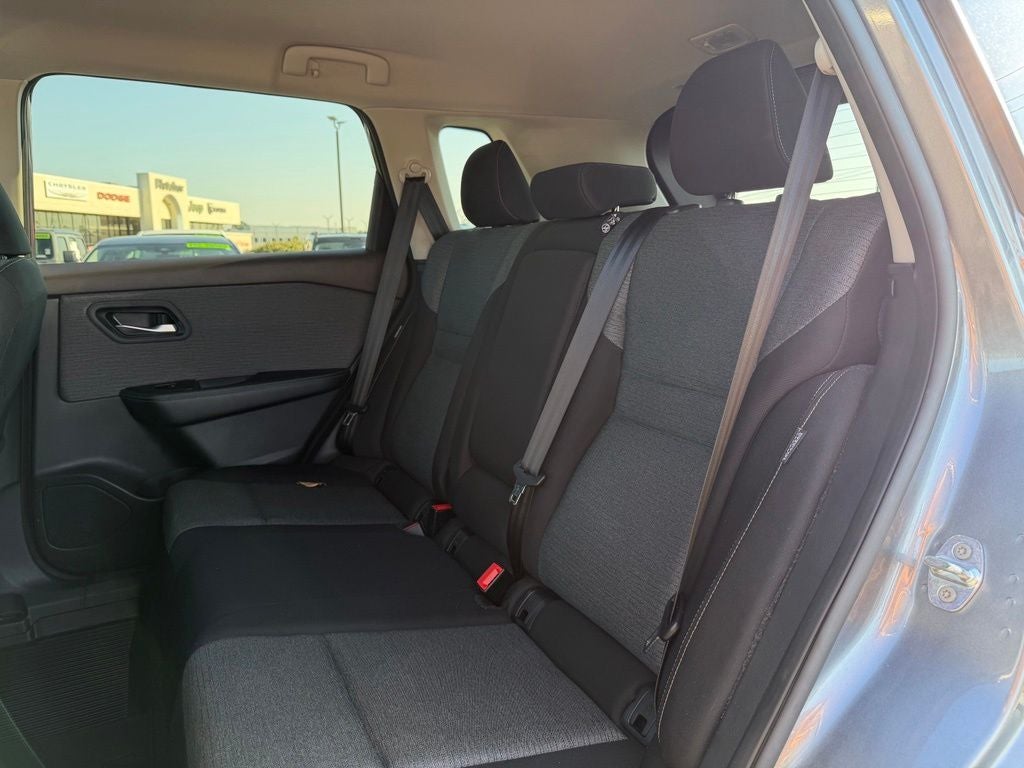 2023 Nissan Rogue SV *Clean Carfax, One-Owner