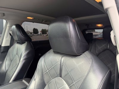 2022 Toyota Highlander Platinum *Platinum Pkg/Pano Roof/Pano View Mirrors