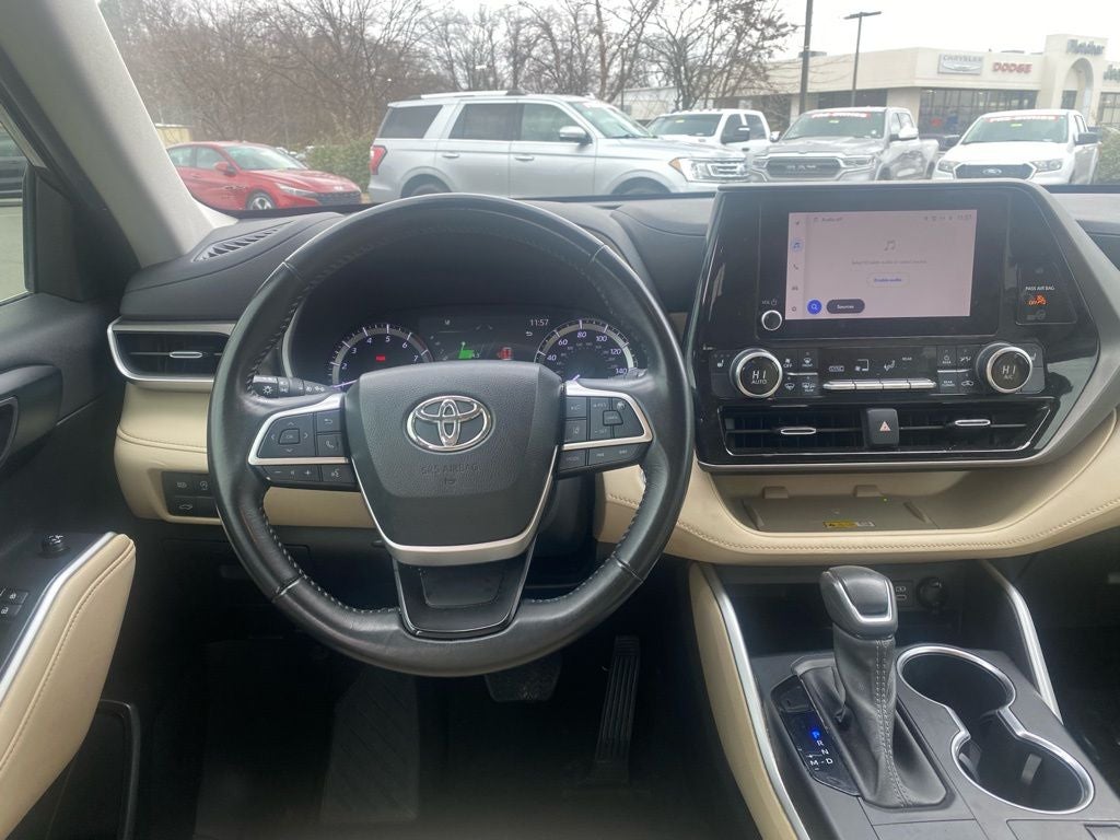 2023 Toyota Highlander XLE
