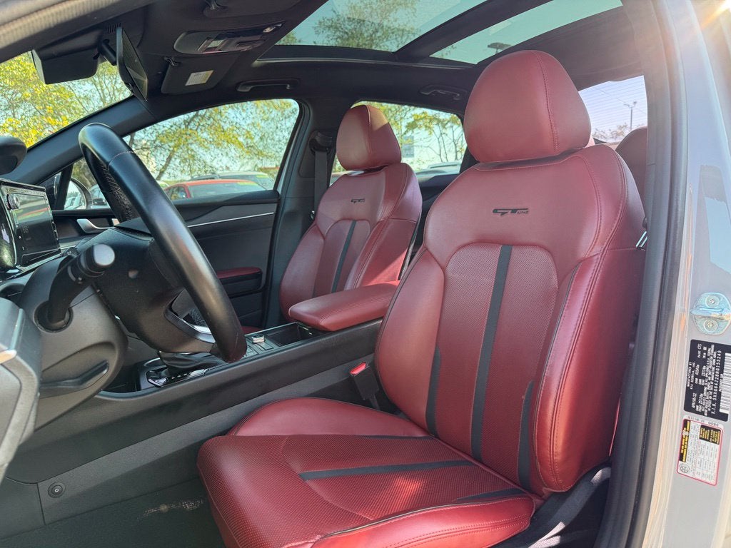 2022 Kia K5 GT-Line *Red Interior Pkg/ Premium Pkg/ Pano Roof