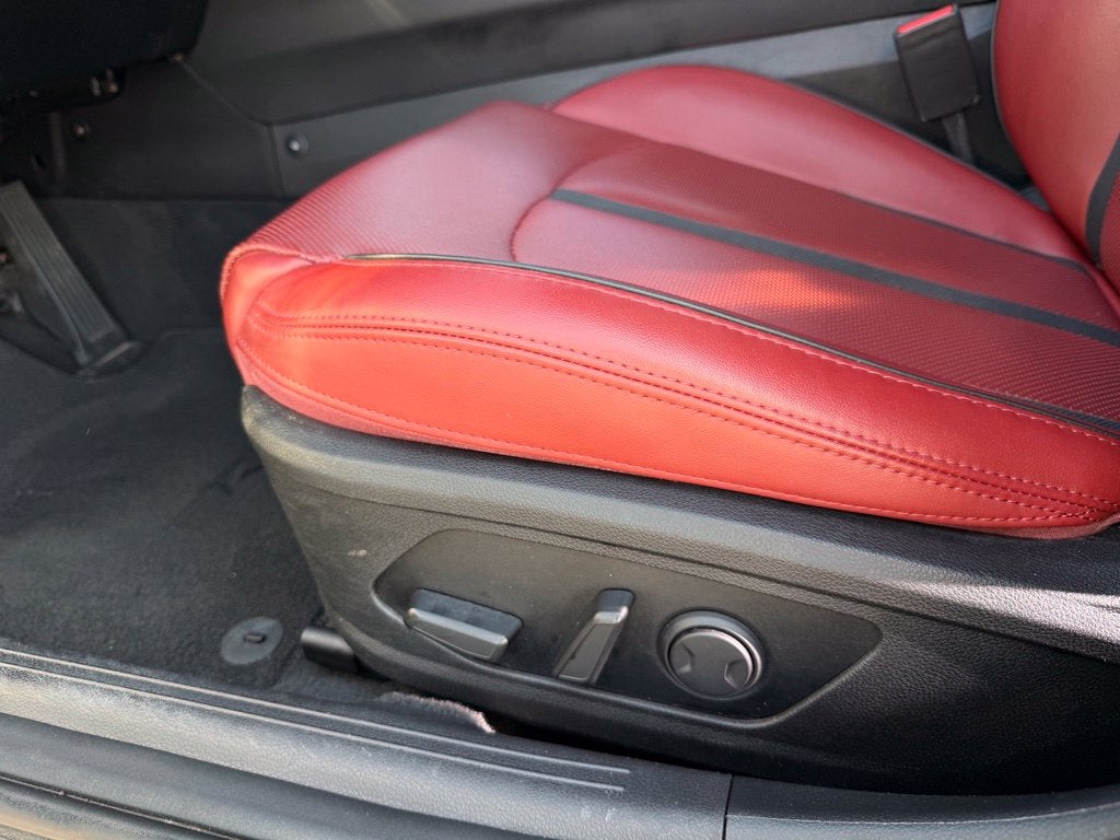 2022 Kia K5 GT-Line *Red Interior Pkg/ Premium Pkg/ Pano Roof