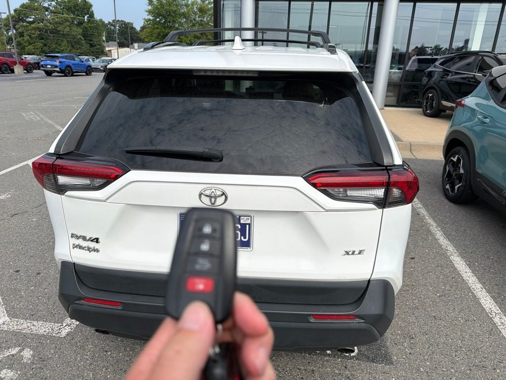 2020 Toyota RAV4 XLE Premium