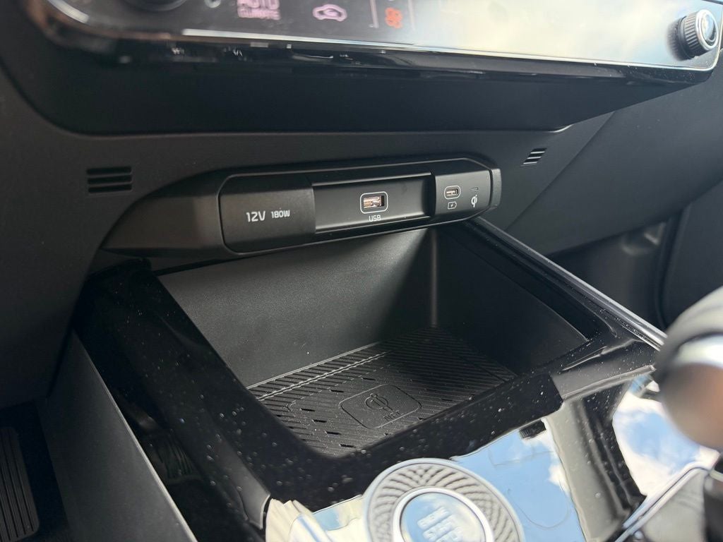 2025 Kia Niro SX