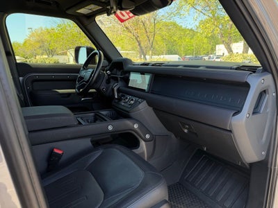 2022 Land Rover Defender 110 X-Dynamic SE