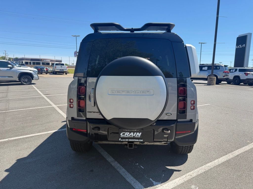 2022 Land Rover Defender 110 X-Dynamic SE