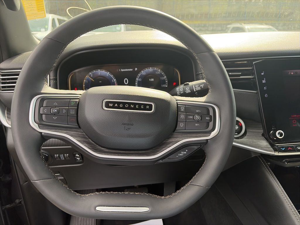 2024 Jeep Wagoneer Series II 4X4 NAPPA LEATHER, COOLED SEATS!