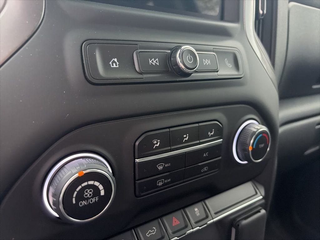 2025 Chevrolet Silverado 1500 Custom CLEAN 1 OWNER CARFAX