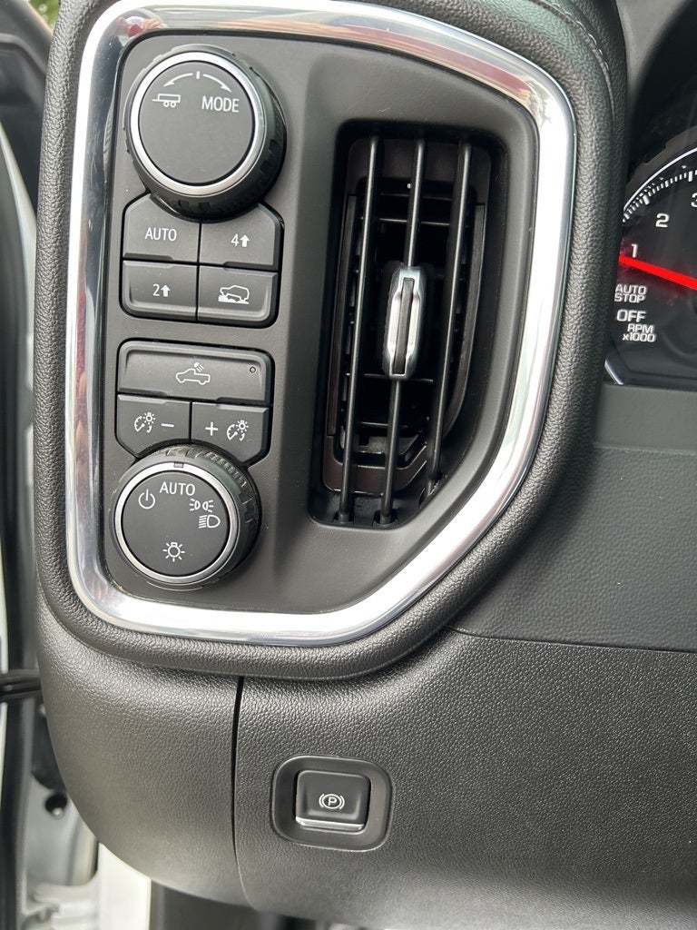 2021 Chevrolet Silverado 1500 LT BIG TIRES GREAT PRICE