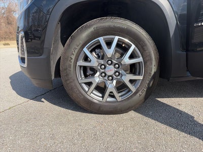 2023 GMC Acadia SLT CLEAN CARFAX LOW MILES!!