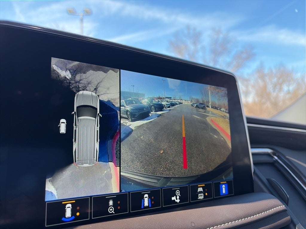 2024 GMC Yukon SLT 2ND ROW BENCH! LUXURY PACKAGE 1 OWNER CLEAN CARFAX