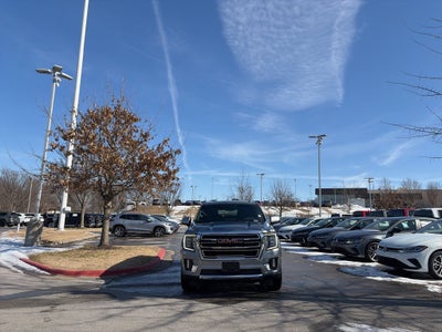 2024 GMC Yukon SLT 2ND ROW BENCH! LUXURY PACKAGE 1 OWNER CLEAN CARFAX