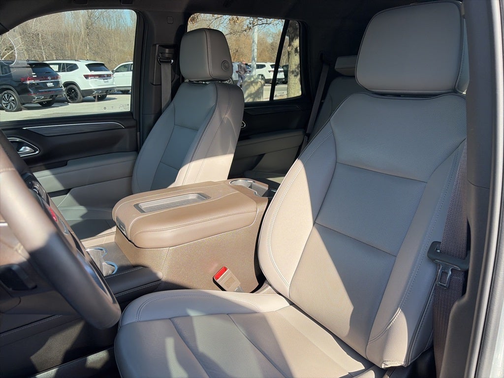 2024 GMC Yukon SLT 2ND ROW BENCH! LUXURY PACKAGE 1 OWNER CLEAN CARFAX