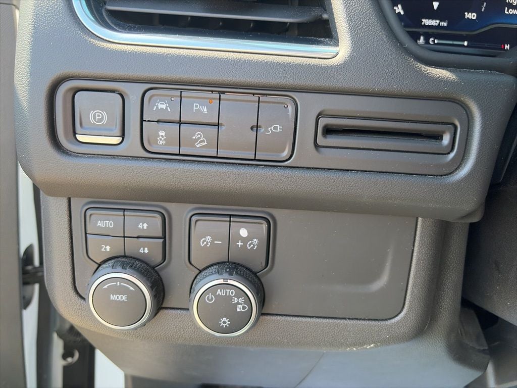 2022 Chevrolet Suburban Z71 1 OWNER NEW BFGoodrich AT Tires