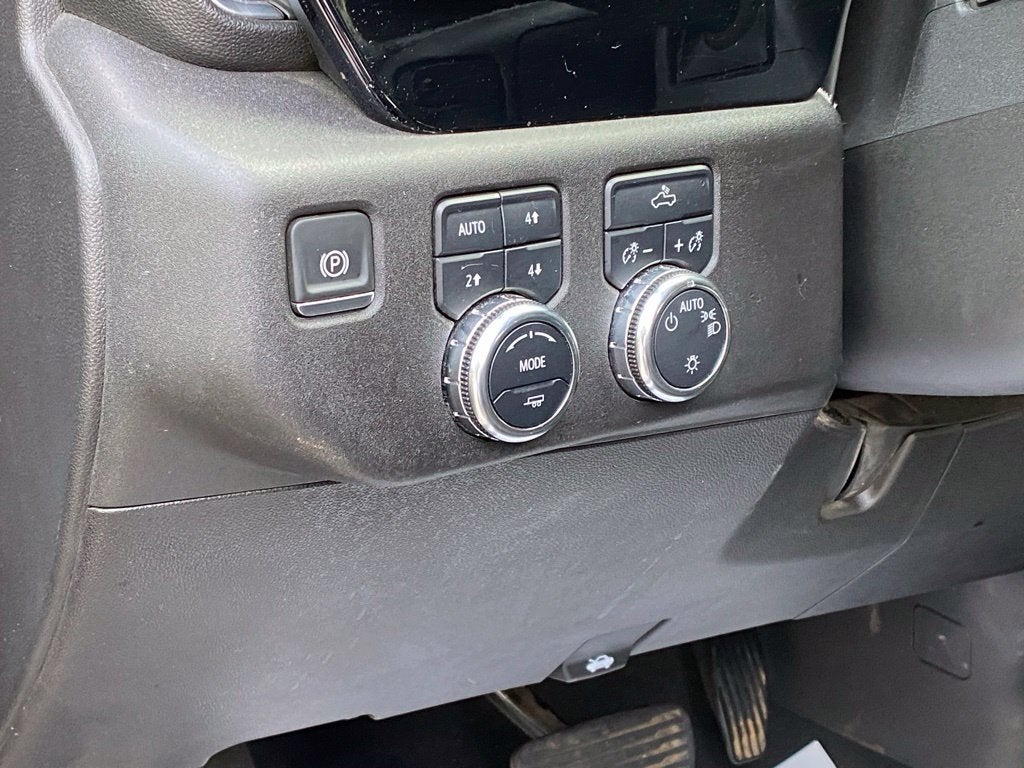 2025 GMC Sierra 1500 SLE