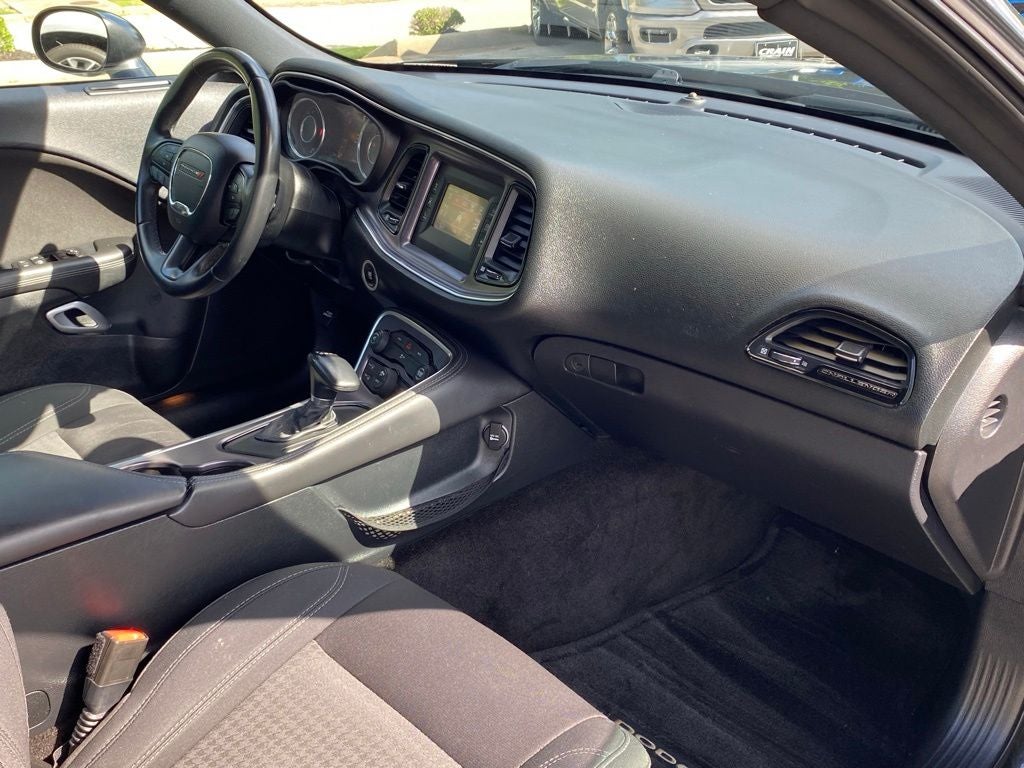 2015 Dodge Challenger SXT