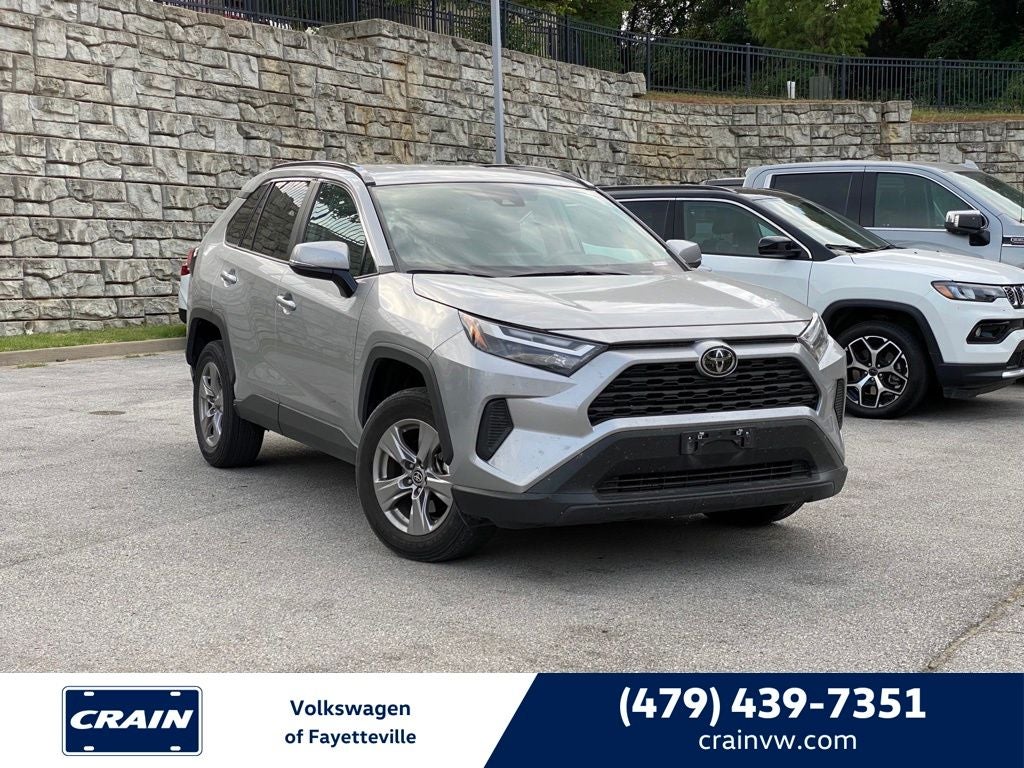 2025 Toyota RAV4 XLE