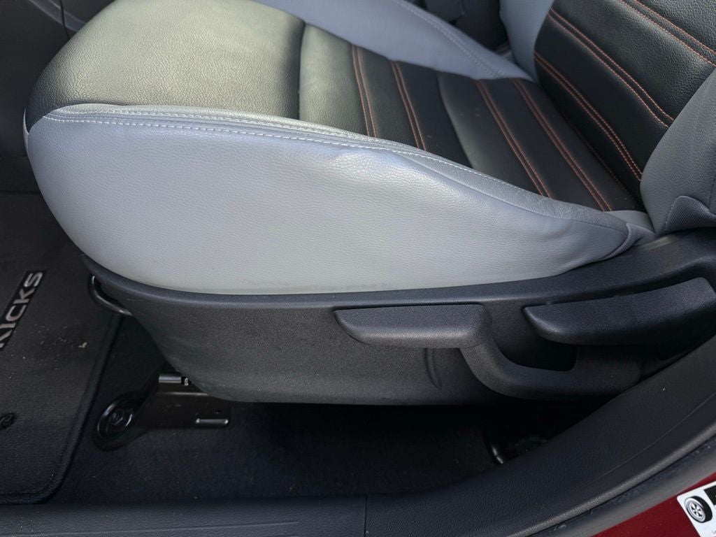 2021 Nissan Kicks SR CLEAN CAFAX PREMIUM PACKAGE