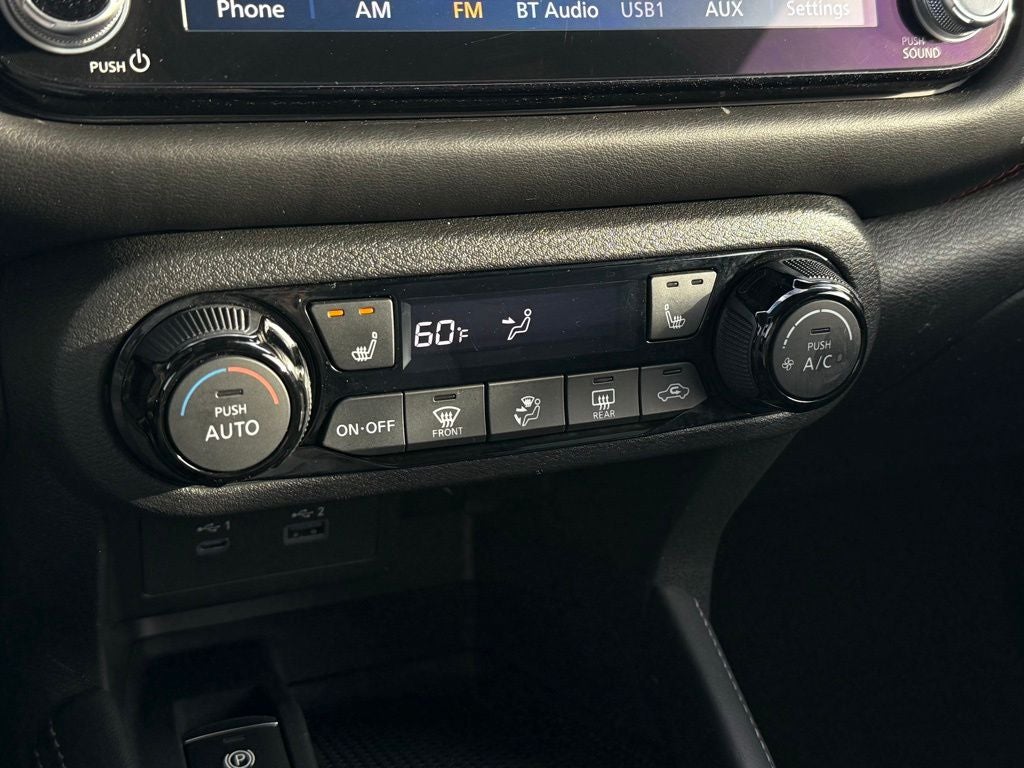 2021 Nissan Kicks SR CLEAN CAFAX PREMIUM PACKAGE