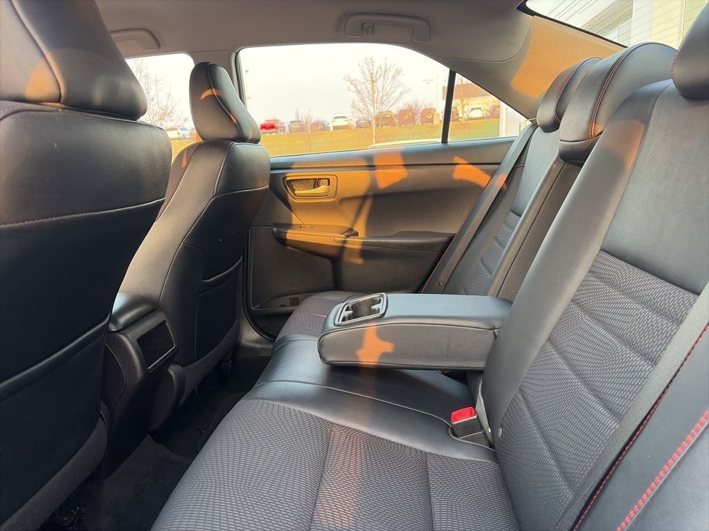 2017 Toyota Camry SE CLEAN CARFAX AND GOOD SVC RECORDS