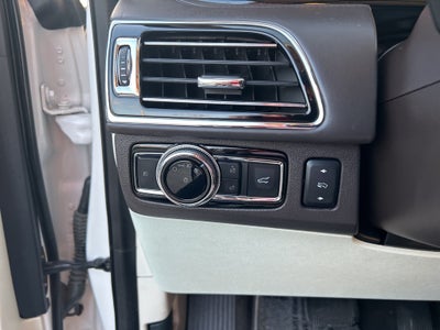 2018 Lincoln Navigator Black Label