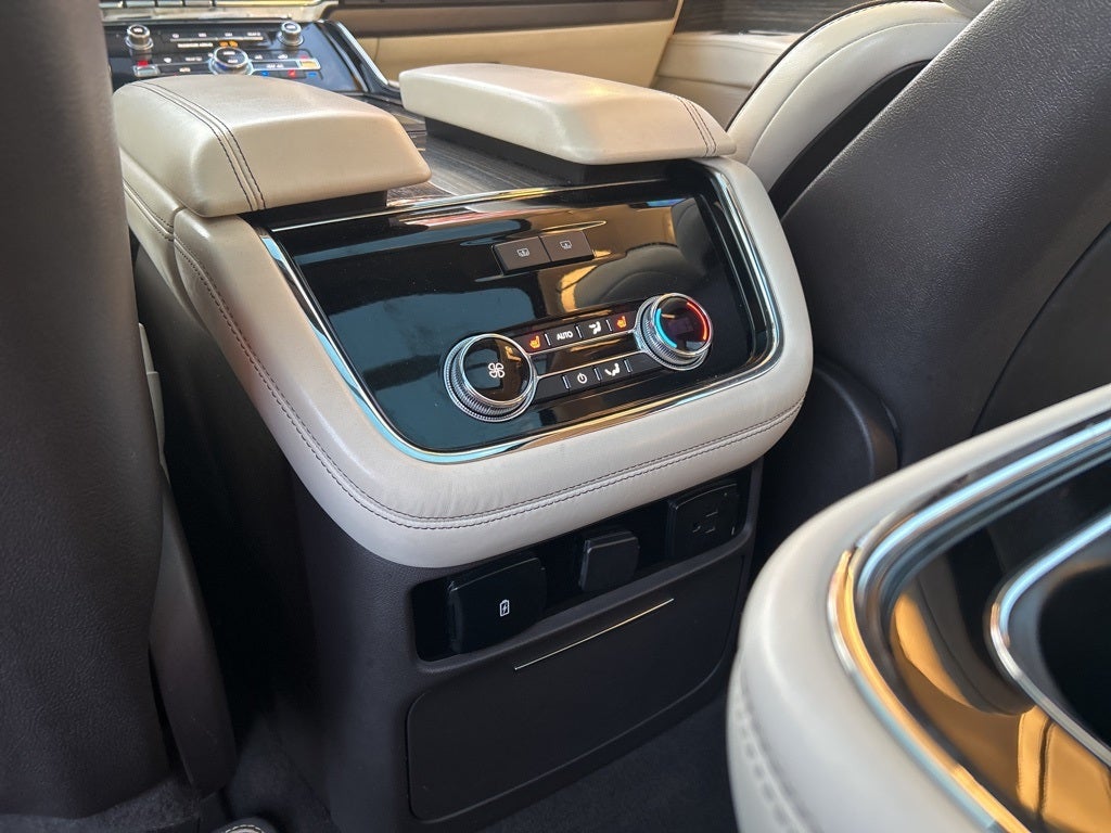 2018 Lincoln Navigator Black Label