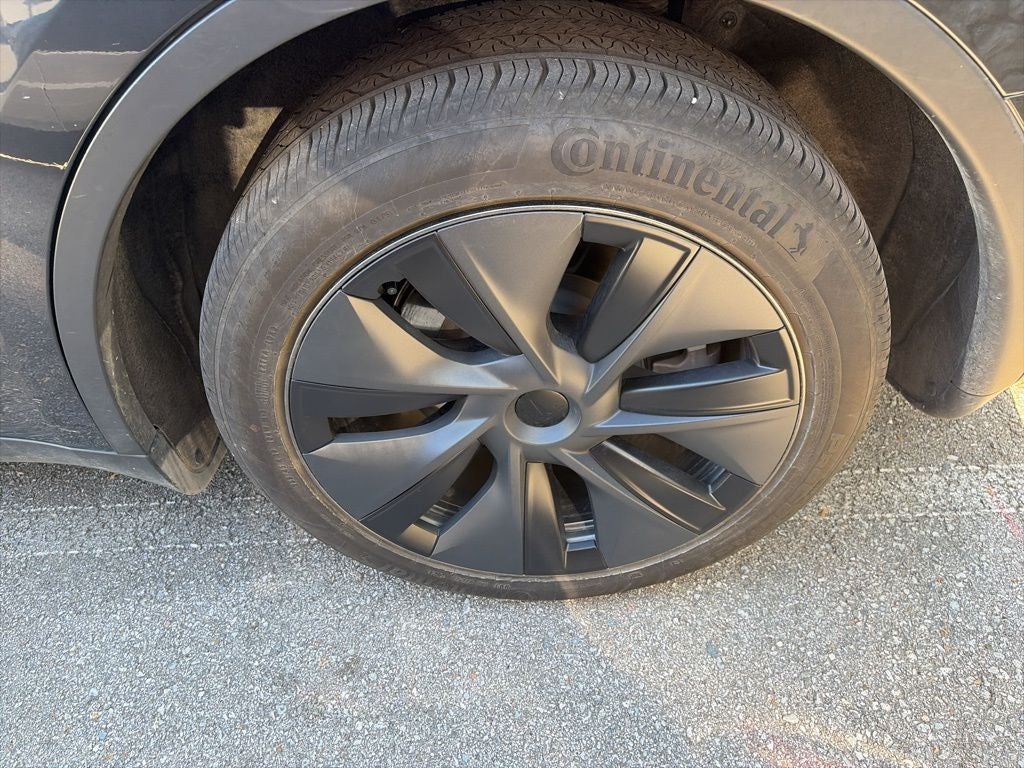 2024 Tesla Model Y Long Range CLEAN 1 OWNER CARFAX LOW MILES!!!